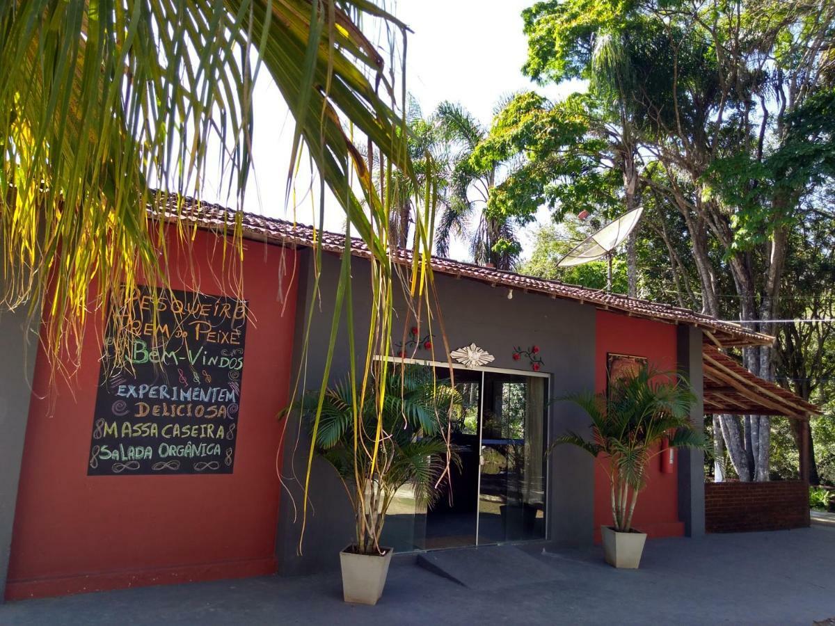 Pousada E Pesqueiro Trem Do Peixe Monte Alegre do Sul Εξωτερικό φωτογραφία