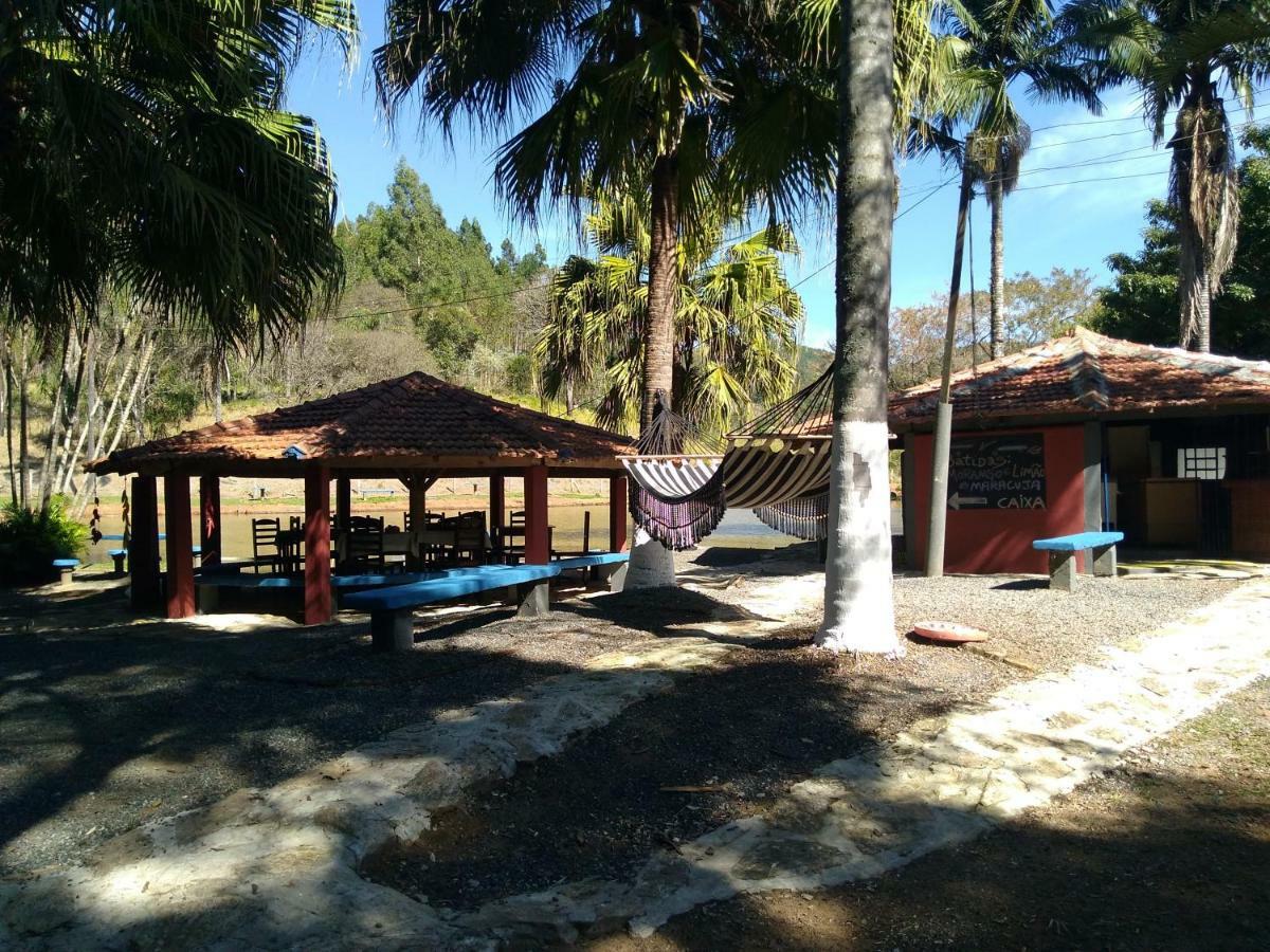 Pousada E Pesqueiro Trem Do Peixe Monte Alegre do Sul Εξωτερικό φωτογραφία